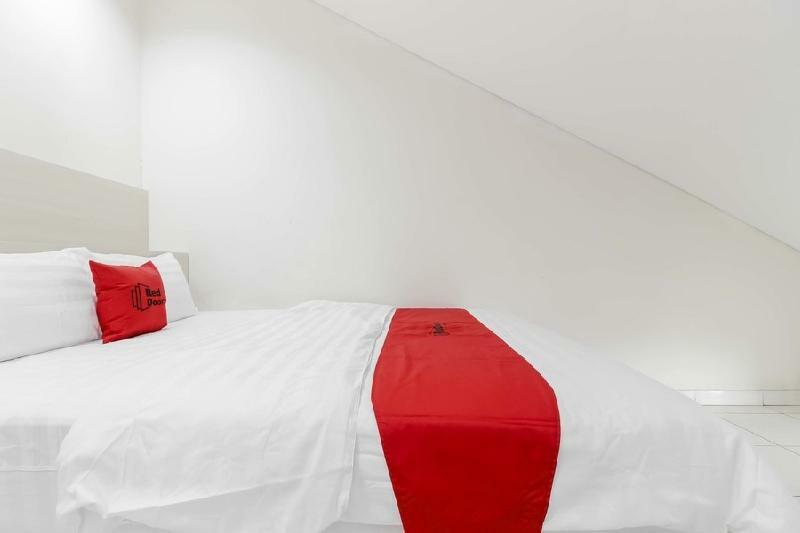 Reddoorz Near Pancoran Jacarta Exterior foto